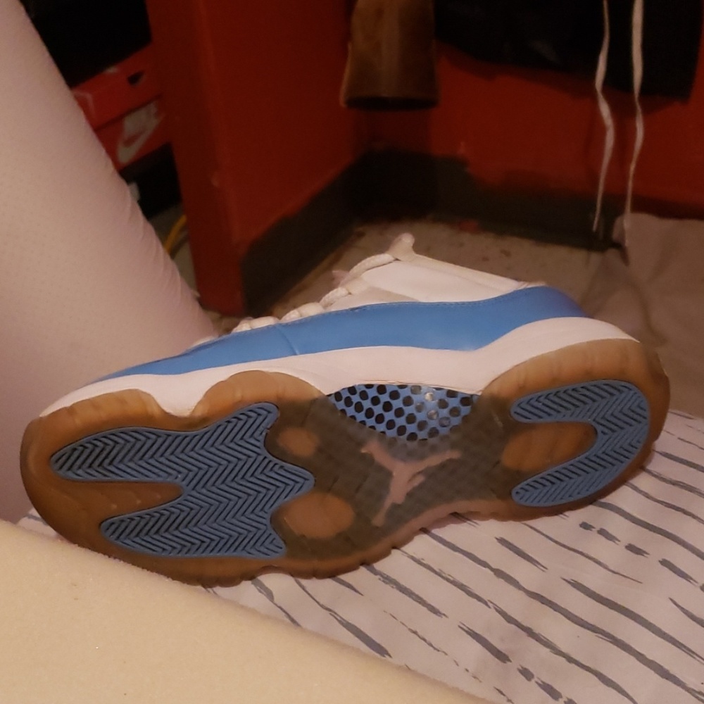 Shoes - Picture 3 of 3